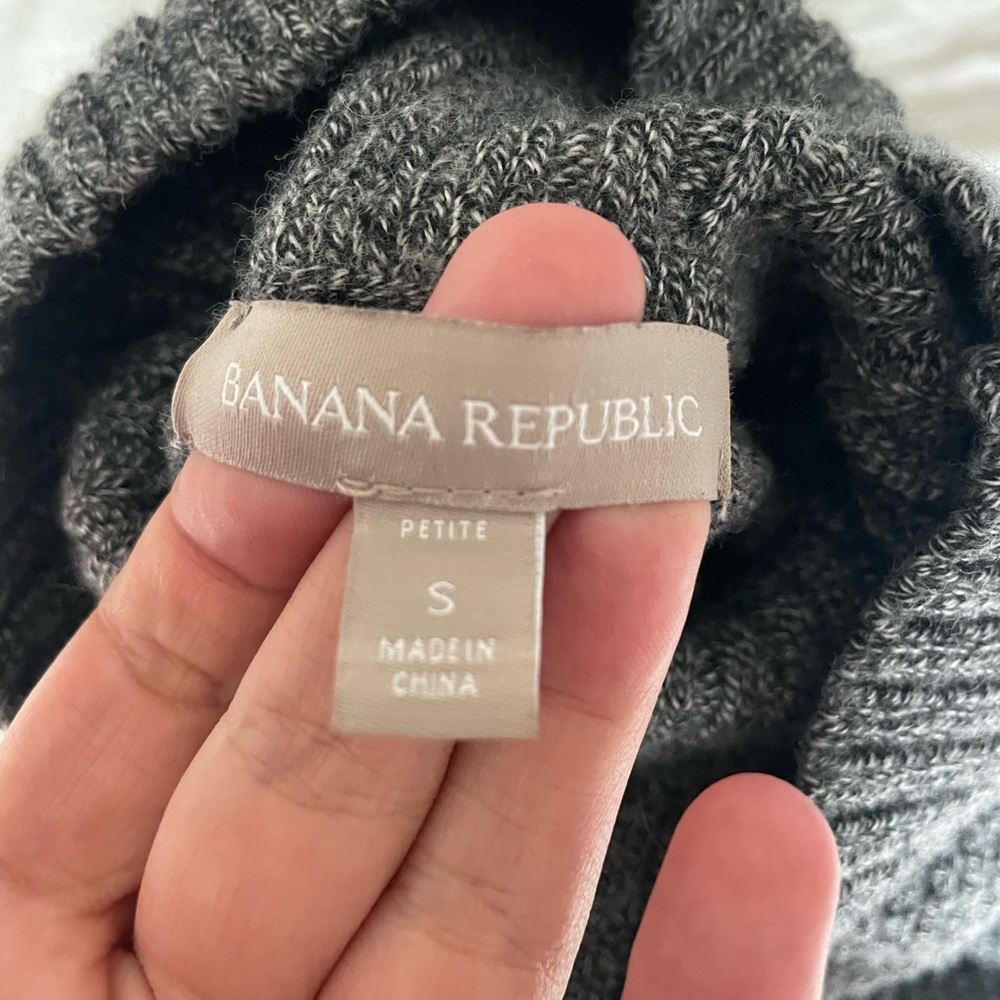 Banana republic sweater grey